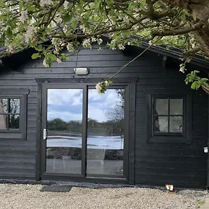  Apartment The Cosy By The Shore Ireland
